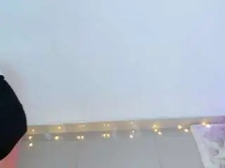 Laylaa-breezee  live sex cam