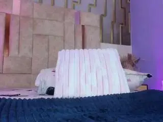 Luna-maisonn  live sex cam