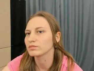 Toyaharshfield  live sex cam