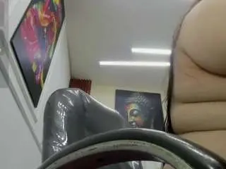Dannnaa-1  live sex cam