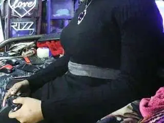 Gardeniafields  live sex cam