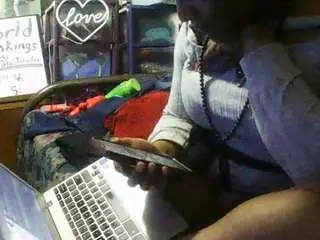 Gardeniafields  live sex cam