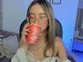 Helen-foxy  live sex cam