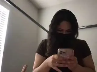 Honeysuckles2  live sex cam