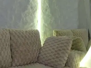 Monnyque  live sex cam