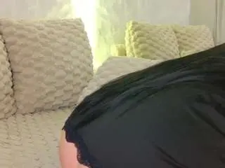 Monnyque  live sex cam