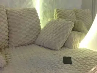 Monnyque  live sex cam