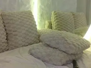 Monnyque  live sex cam