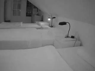 Voyeurcam-julmodels-bed-3  live sex cam