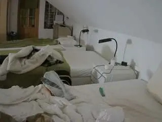 Voyeurcam-julmodels-bed-3  live sex cam