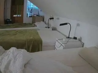 Voyeurcam-julmodels-bed-3  live sex cam