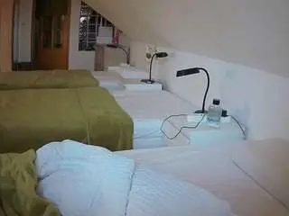 Voyeurcam-julmodels-bed-3  live sex cam