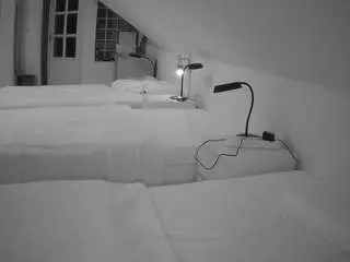 Voyeurcam-julmodels-bed-3  live sex cam