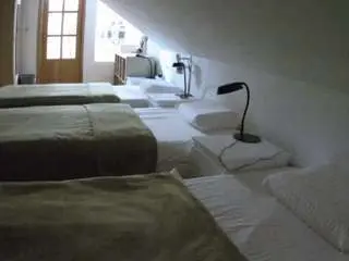 Voyeurcam-julmodels-bed-3  live sex cam