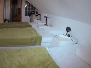 Voyeurcam-julmodels-bed-3  live sex cam