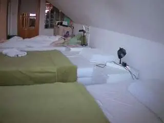 Voyeurcam-julmodels-bed-3  live sex cam