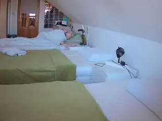 Voyeurcam-julmodels-bed-3  live sex cam