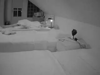 Voyeurcam-julmodels-bed-3  live sex cam