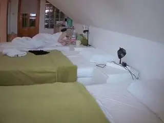Voyeurcam-julmodels-bed-3  live sex cam