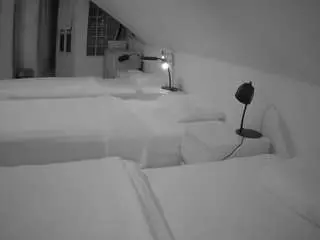 Voyeurcam-julmodels-bed-3  live sex cam