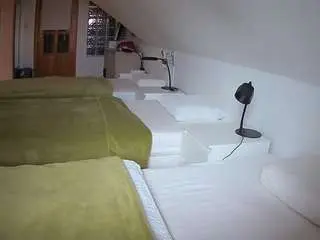 Voyeurcam-julmodels-bed-3  live sex cam