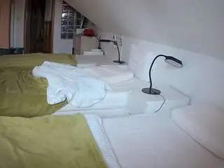 Voyeurcam-julmodels-bed-3  live sex cam