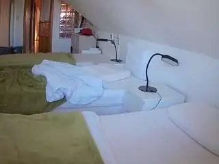 Voyeurcam-julmodels-bed-3  live sex cam