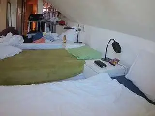 Voyeurcam-julmodels-bed-3  live sex cam