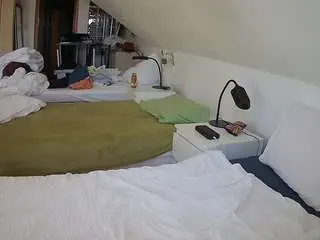 Voyeurcam-julmodels-bed-3  live sex cam