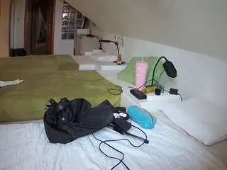 Voyeurcam-julmodels-bed-3  live sex cam