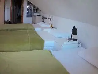 Voyeurcam-julmodels-bed-3  live sex cam