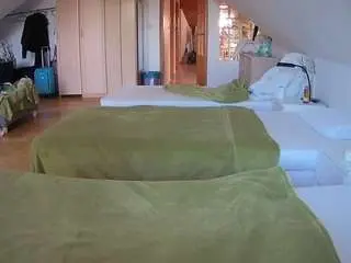 Voyeurcam-julmodels-bed-3  live sex cam