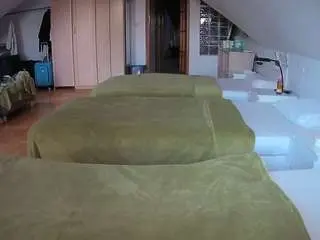 Voyeurcam-julmodels-bed-3  live sex cam