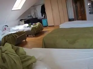 Voyeurcam-julmodels-bed-3  live sex cam
