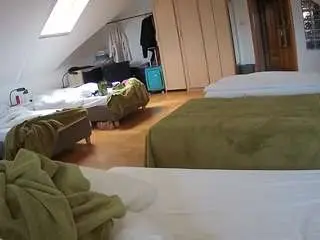 Voyeurcam-julmodels-bed-3  live sex cam