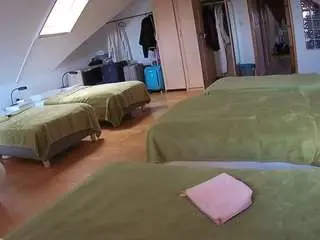 Voyeurcam-julmodels-bed-3  live sex cam