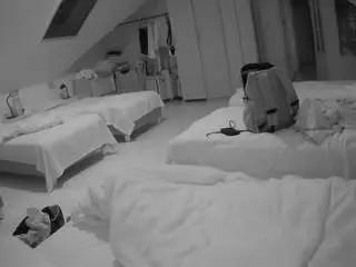 Voyeurcam-julmodels-bed-3  live sex cam