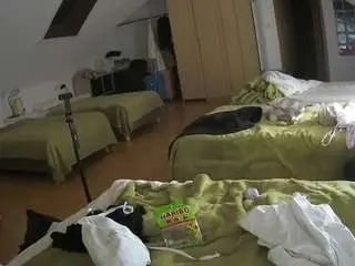 Voyeurcam-julmodels-bed-3  live sex cam