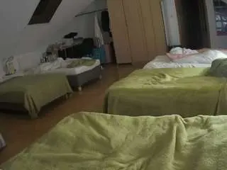 Voyeurcam-julmodels-bed-3  live sex cam