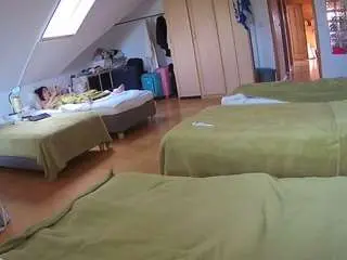 Voyeurcam-julmodels-bed-3  live sex cam