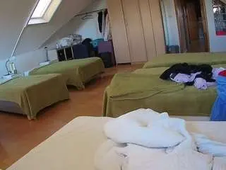 Voyeurcam-julmodels-bed-3  live sex cam