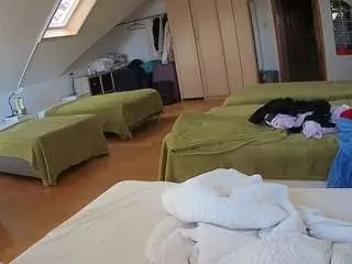 Voyeurcam-julmodels-bed-3  live sex cam