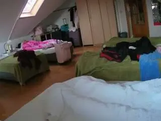 Voyeurcam-julmodels-bed-3  live sex cam