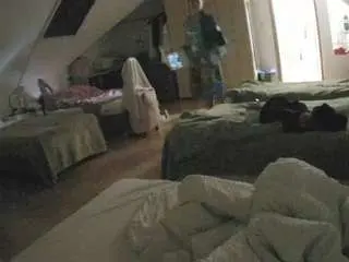 Voyeurcam-julmodels-bed-3  live sex cam