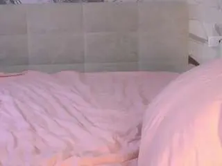 Yelenakevin  live sex cam