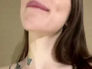 Dorathyarellano  live sex cam