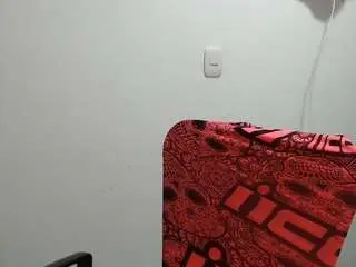 Golden1temptation  live sex cam
