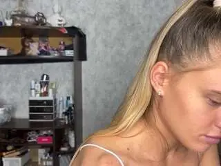 Krystlegraver  live sex cam