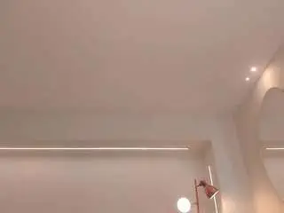 Lisaflowers1  live sex cam