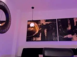 Lisaflowers1  live sex cam